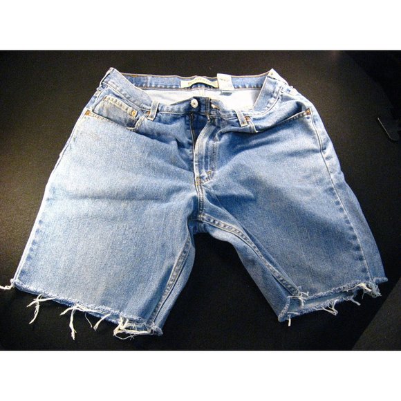 LEVIS 550 Womans JEAN SHORTS 34 Cut Off Denim Red Tab High Waisted Blue - Picture 1 of 11